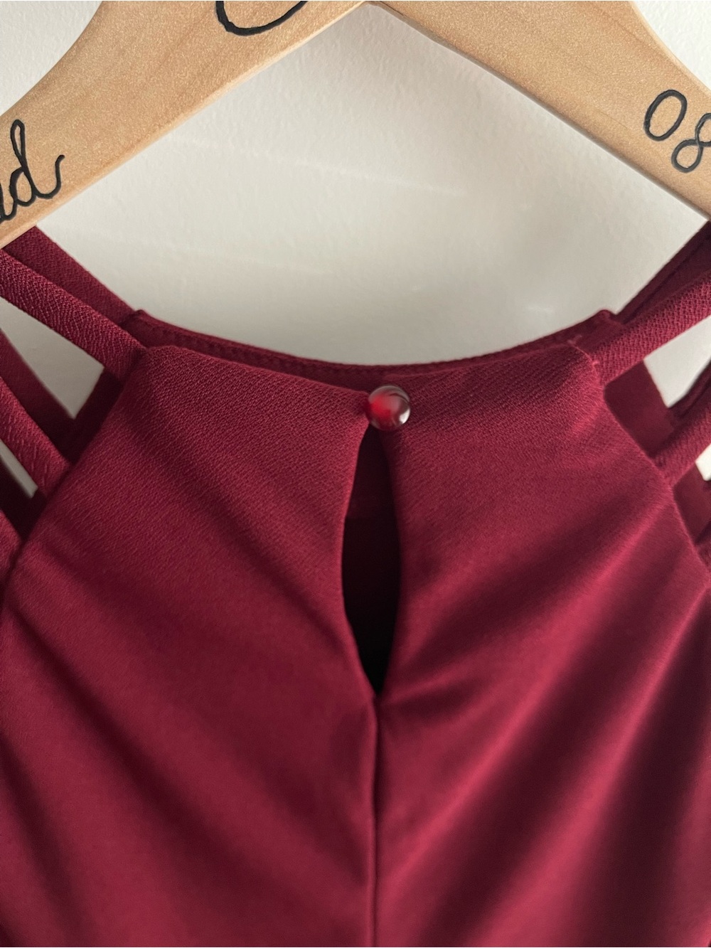 Burgundy Strappy Halter Tank Top Size S Minimalist Cami Summer Casual Clean Girl - Picture 4 of 10